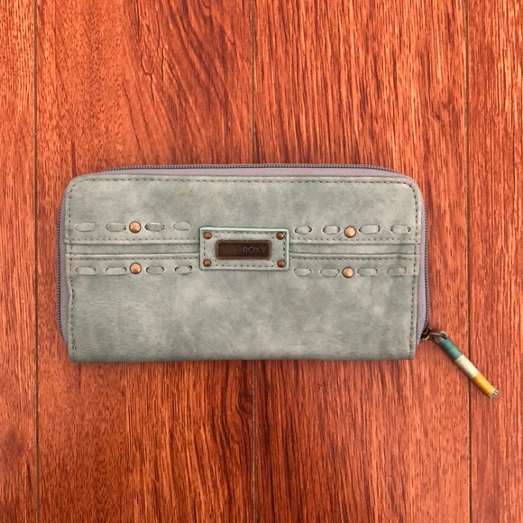 Roxy Wallet - Picture 2 of 7